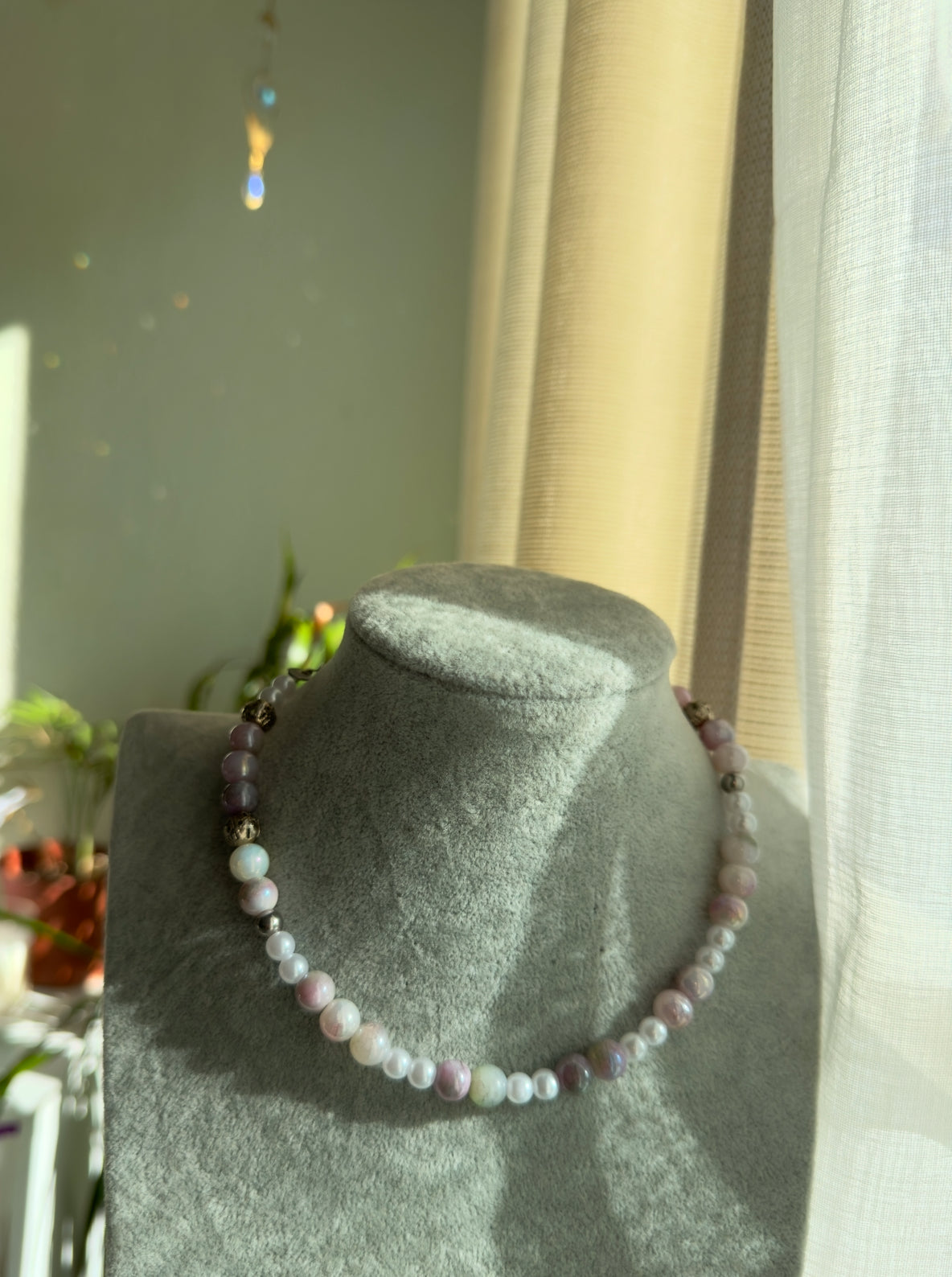 Collar Choker “Encanto Rosado”