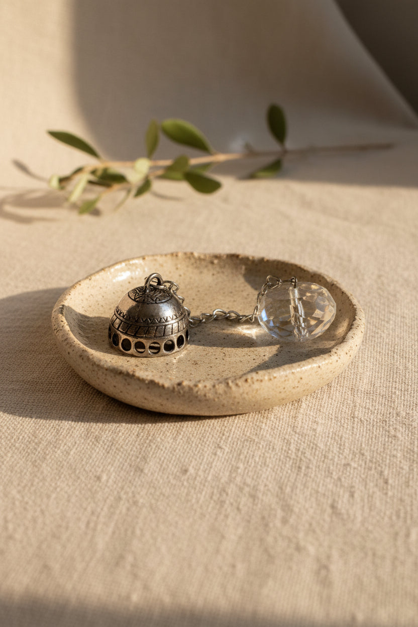 Glass candle snuffer