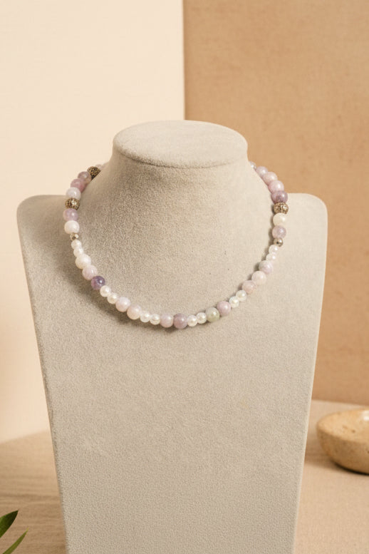 Collar Choker “Encanto Rosado”